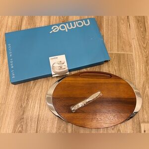 Nambe Eclipse Acacia Brown and Silver Cheese Board With Knife.